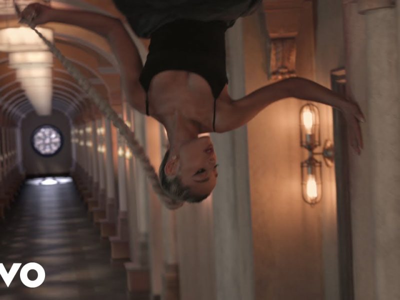 Ariana Grande – No Tears Left To Cry