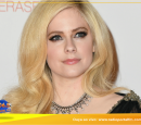 Avril Lavigne divulga mais um trecho de sua nova música, “Head Above Water”